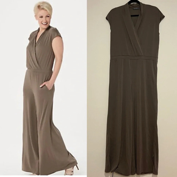LISA RINNA COLLECTION Surplice Wide Leg Lagenlook Stretchy Modal Blend Jumpsuit - Picture 1 of 13